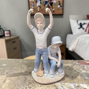Paul Sebastian Boys Baseball Players Ceramic Figurine, Vtg Little League Statue